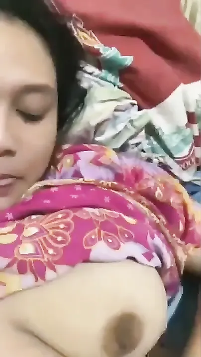 Steamy Mms Of Delhi Aunty Getting Fucked Hard By Young Neighbor Boy