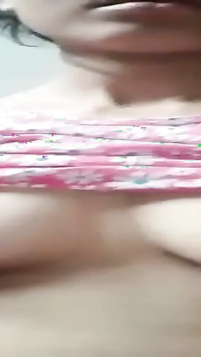 Desi Girl Removed Clothes To Flaunt Big Chuchi Then Sexy Bur