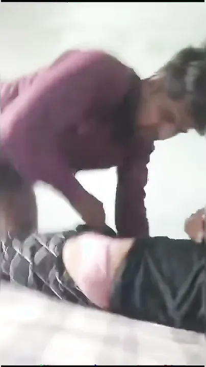 Desi Gf’s First Bur Chudai Recorded With Loud Hindi Moans