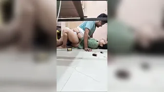 Naukar Se Maalik Ki Wife Ne Chupke Se Apni Bur Ki Chudai Karwai