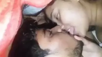Kambal Ke Niche GF Ki Naram Chuchiyon Ko Dabate Hue Chuda