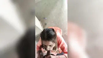 Purane Ghar Mein Randi Ke Muh Mein Lund Dalwa Kar Chuswaya Hindi Mein