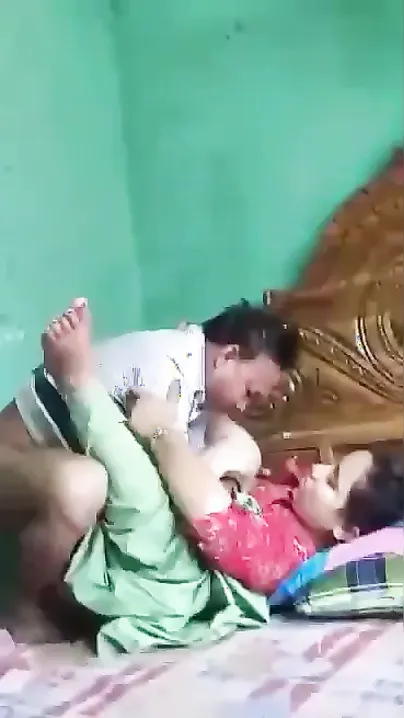 Sasur Ne Apni Badi Bahu Ko Raat Bhar Jor Se Choda