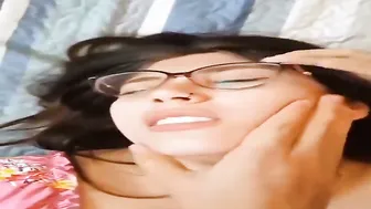 Chashme Wali GF Ko Bahut Der Tak Land Chusaya Phir Maal Uske Muh Par Gira Diya