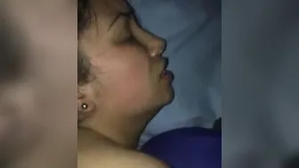 Bhavi Ko Bed Par Sula Kar Uske Bur Mein Land Ghusa Ke Jor Se Ragda Phir Choda
