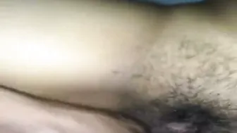 Bhavi Ko Bed Par Sula Kar Uske Bur Mein Land Ghusa Ke Jor Se Ragda Phir Choda