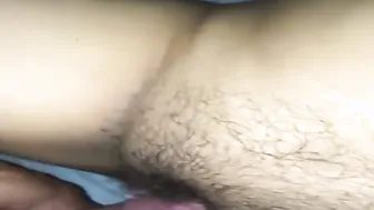 Bhavi Ko Bed Par Sula Kar Uske Bur Mein Land Ghusa Ke Jor Se Ragda Phir Choda