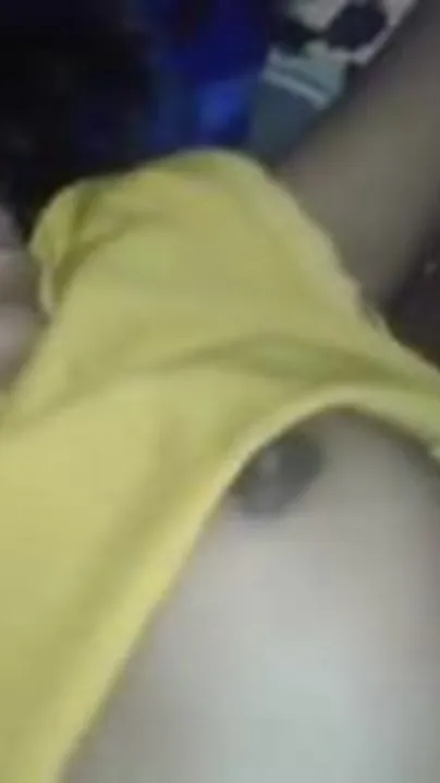 Desi Bhavi Ko Raat Ke Andhere Mein Pyari Se Bur Ki Mast Chudai Ki Kisi Ne Na Dekha