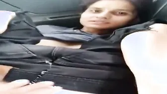 Dost Ki GF Ko Car Seat Pe Sula Kar Uske Bur Mein Ungli Dalkar Choda