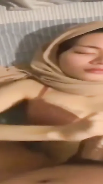 Husband Lifted Muslim Wife's Legs High Fucked Her Fair Tight Cunt Slowly Then Hard
