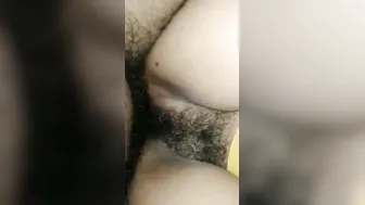 Dehati Bhavi Ki Saree Utha Kar Uske Baal Wale Bur Mein Land Ghusa Kar Choda