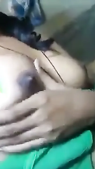 Bhavi Ne Apni Chuchi Daba Daba Kar Apna Viral Video Banaya