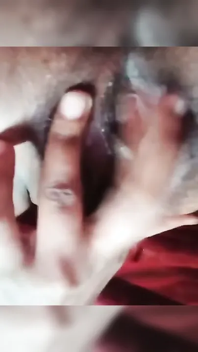 Kuwari Chhoti Si Ladki Ne Apna Video Banaya Jisme Chuchi Aur Bur Dikhaya