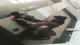 Library Mein Dost Ne Apni Gf Ka Salwar Utaar Kar Uski Bur Ki Chudai Ki
