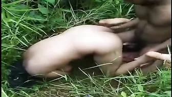 Took My GF Jungle Trekking Then Fucked Her Tight Pussy Deep In The Woods