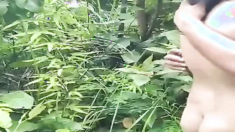 Took My GF Jungle Trekking Then Fucked Her Tight Pussy Deep In The Woods