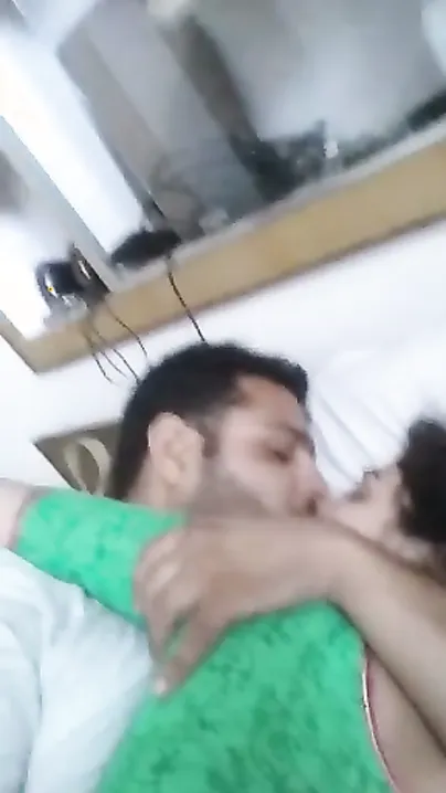 Rode Bhai Ki Sali Bareback Kissing Her Neck As I Pounded Her Wet Bur Nonstop
