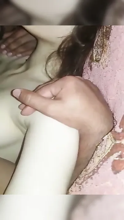 Nri Ladki Ke Saath Sex Kiya Uske Boobs Dabaye Aur Bur Ki Jordar Chudai Ki