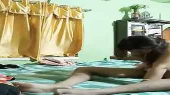 Uncle Ne Aunty Ko Land Chusaya Phir Unhe Land Par Chadha Kar Pel Diya