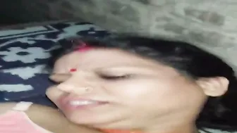 Jungle Mein GF Ki Gori Bur Ki Chudai Ki Jhaadiyon Ke Peeche