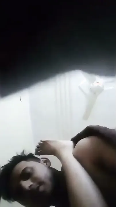 Under Winter Blankets, I Fucked My GF’s Shaved Cunt Slow And Deep All Night