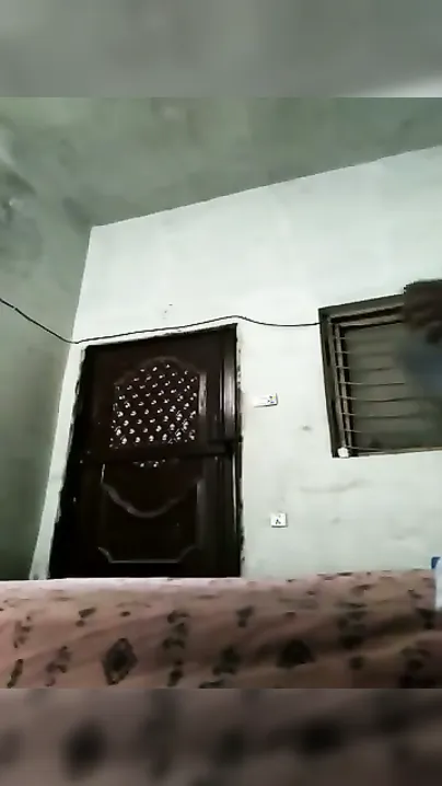 Desi Aunty Sneaking Sex With Her Secret Lover During Afternoon Chai Break