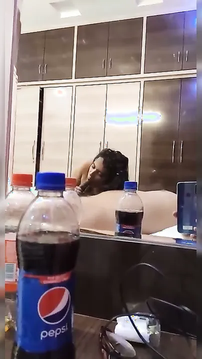 Bengali Bhavi Moaning Loud As Her Milkman Uncle Drilled Her Dripping Wet Cunt