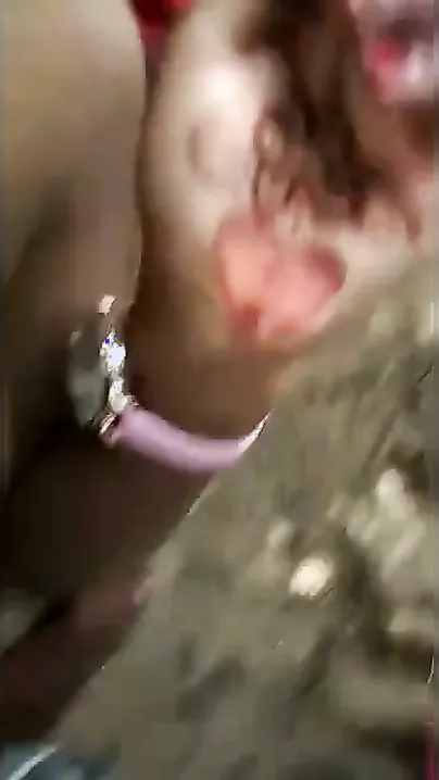 Gao Ki Gf Ko Khet Me Le Gaya Bur Me Ungli Dal Kar Choda Slow