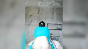 Pakistani Wife Cheats On Hubby, Rides Boyfriend’s Thick Dick Till She Cums