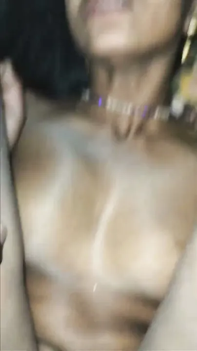 Village Bhabhi Ko Pyar Se Chai Pilate Pallu Khiska Kar Phansa Kar Zor Se Choda