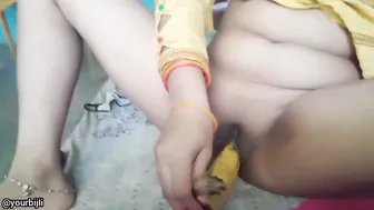 Indian Bhavi Stuffed Banana In Her Pussy To Quench Her Burning Lust Alone