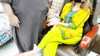 Office Madam Slurps Office Boy’s Sperm In Coffee With Dirty Hindi Whispers