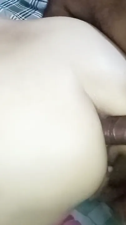 Housewife Takes Boyfriend’s Cock Deep In Her Ass With Loud Cries