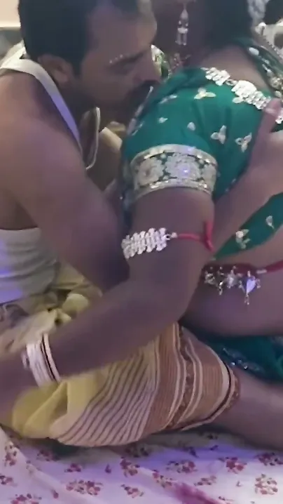 Suhagraat Night Wife’s Tight Boor Ripped Open Bareback