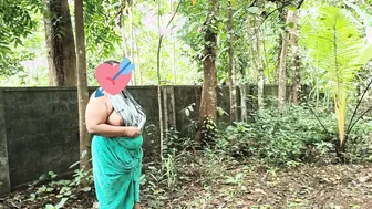 Chubby Marathi Girl Strips Nude Near Village Well At Dusk