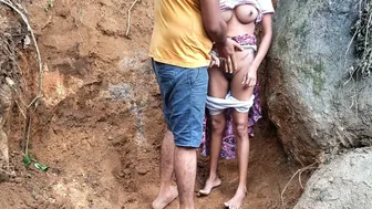 Desi Stepsister Getting Railed Naked In The Fields After Pissing Outside