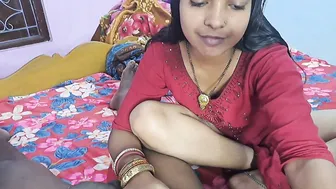 Desi Bhabhi Gets Her Pussy Eaten And Fucked In Afternoon Heat