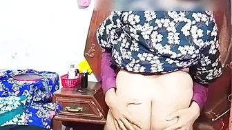 Indian Bhabhi In Saudi Gets Pounded Hard By Her Secret Lover