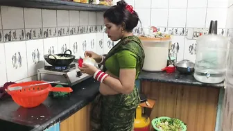 Bihari Bhabhi In Red Saree Fucked By Her Devar Against The Gas Stove