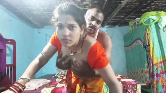 Bengali Bhabhi Kissing And Undressing Her Orange Blouse For A Quickie Fuck