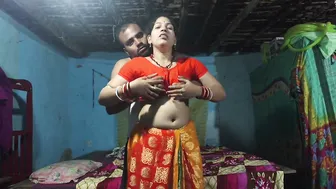 Bengali Bhabhi Kissing And Undressing Her Orange Blouse For A Quickie Fuck