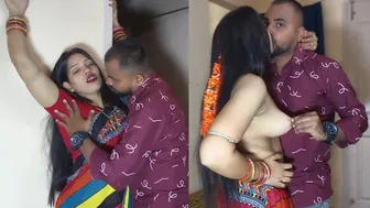 Tamil Aunty Removes Her Saree And Bra While Kissing Her Younger Boyfriend