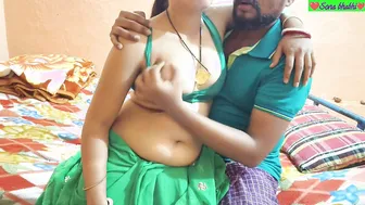 Indian Bhabhi Moaning Loud As She Gets Her Pussy Pounded On The Floor