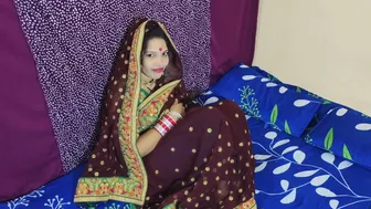 Desi Bhabhi Removes Her Saree And Gets Her Tits Sucked Before Hardcore Sex