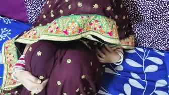 Desi Bhabhi Removes Her Saree And Gets Her Tits Sucked Before Hardcore Sex