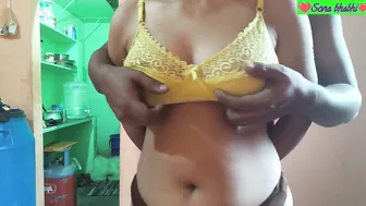 Indian Girl With Big Breasts Gets An Oily Rubdown Before Getting Fucked