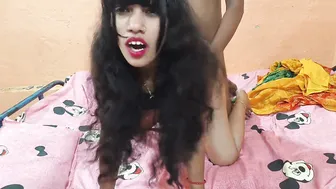 Indian Wife In Saree Getting Pounded Hard On The Bedroom Floor By Husband