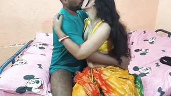 Indian Wife In Saree Getting Pounded Hard On The Bedroom Floor By Husband