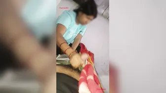 Desi Girlfriend Giving Handjob When Her Mom Walks In Catching Them