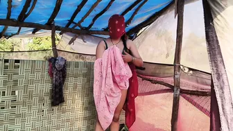 Village Wife Cheating Outdoors With Boyfriend In Leaked Video